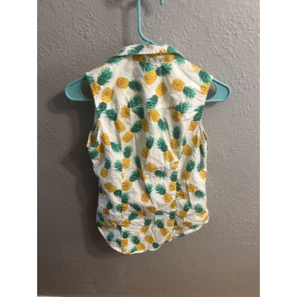 J Crew Shirt Womens Size X Small White Button Up Sleeveless with Pineapples - Picture 3 of 6